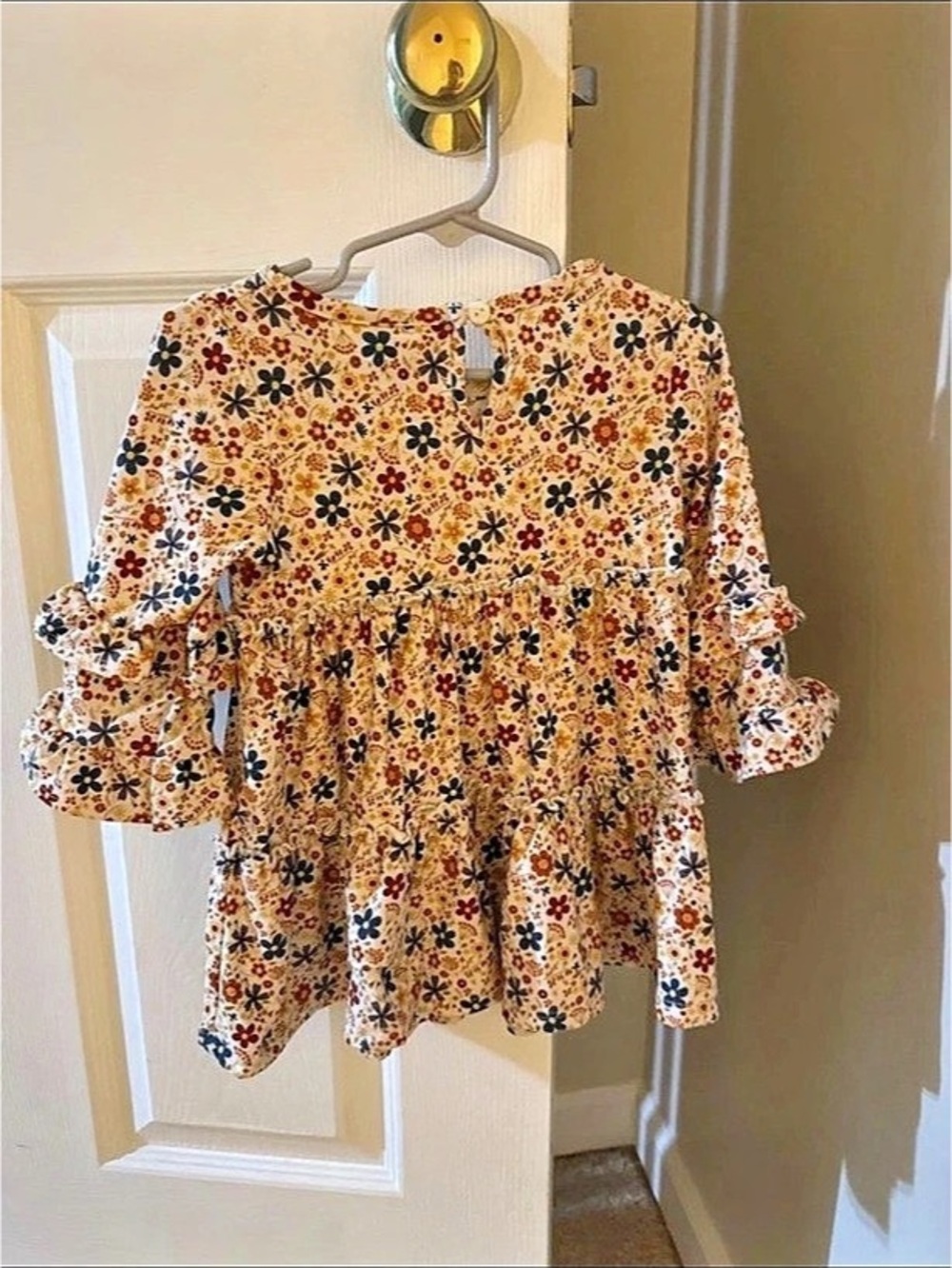 Rare edition  Girls Floral blouse Size 4T Like New